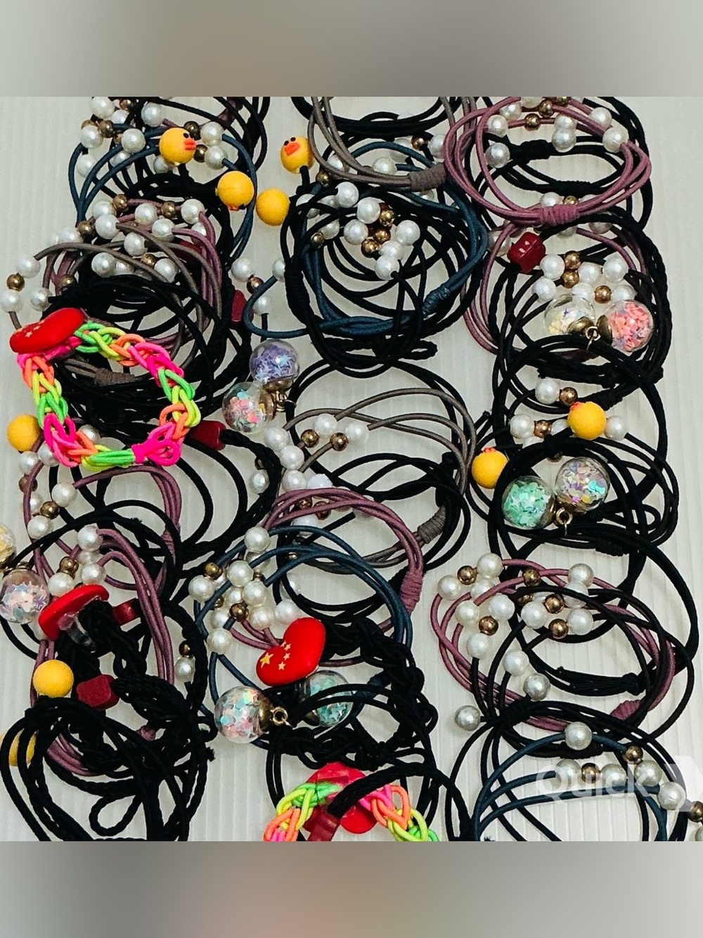 Lot of 27 - bracelets with accents